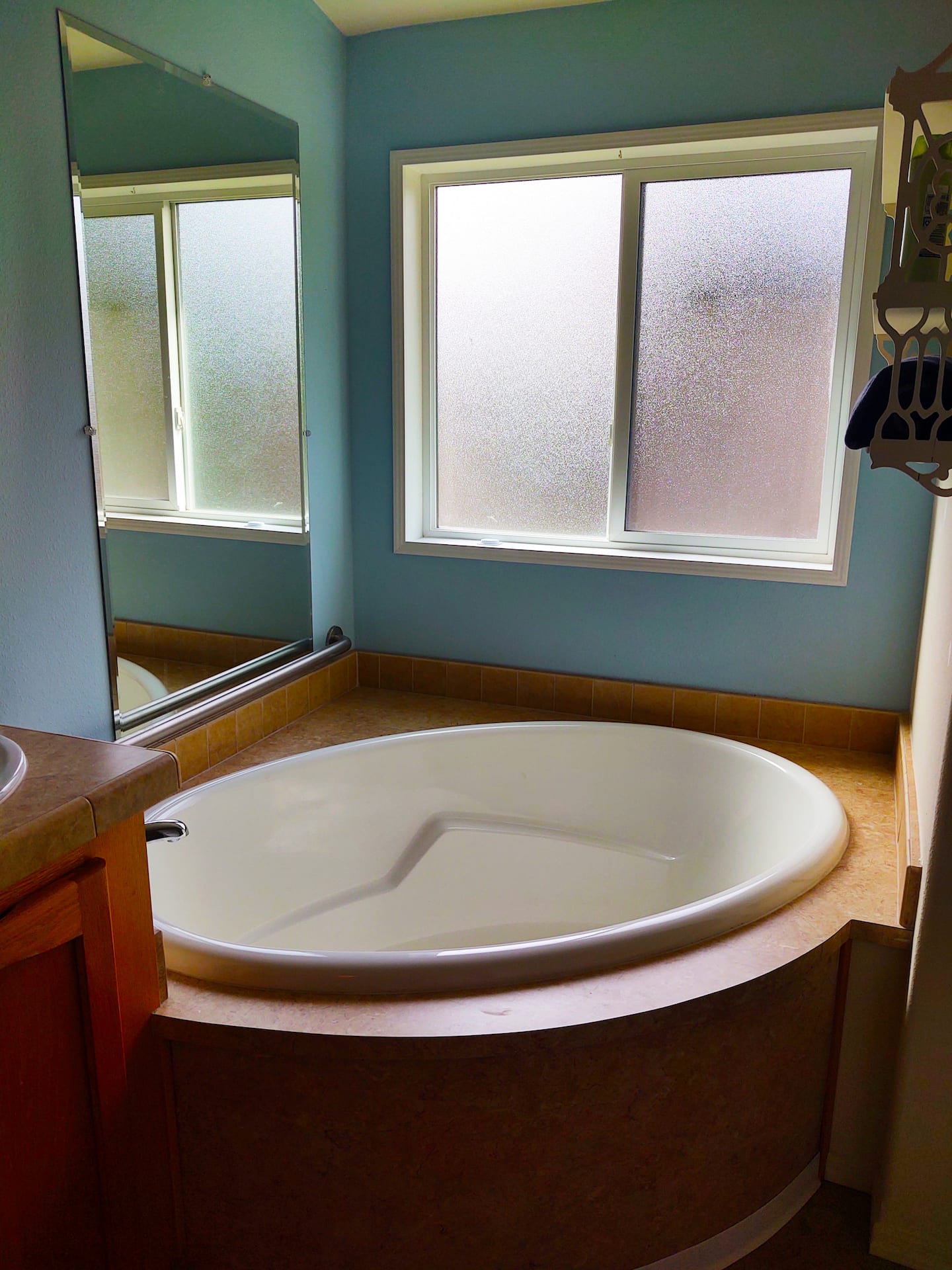 3ae9a79a-6c1f-45bc-a159-709bf66a10e2